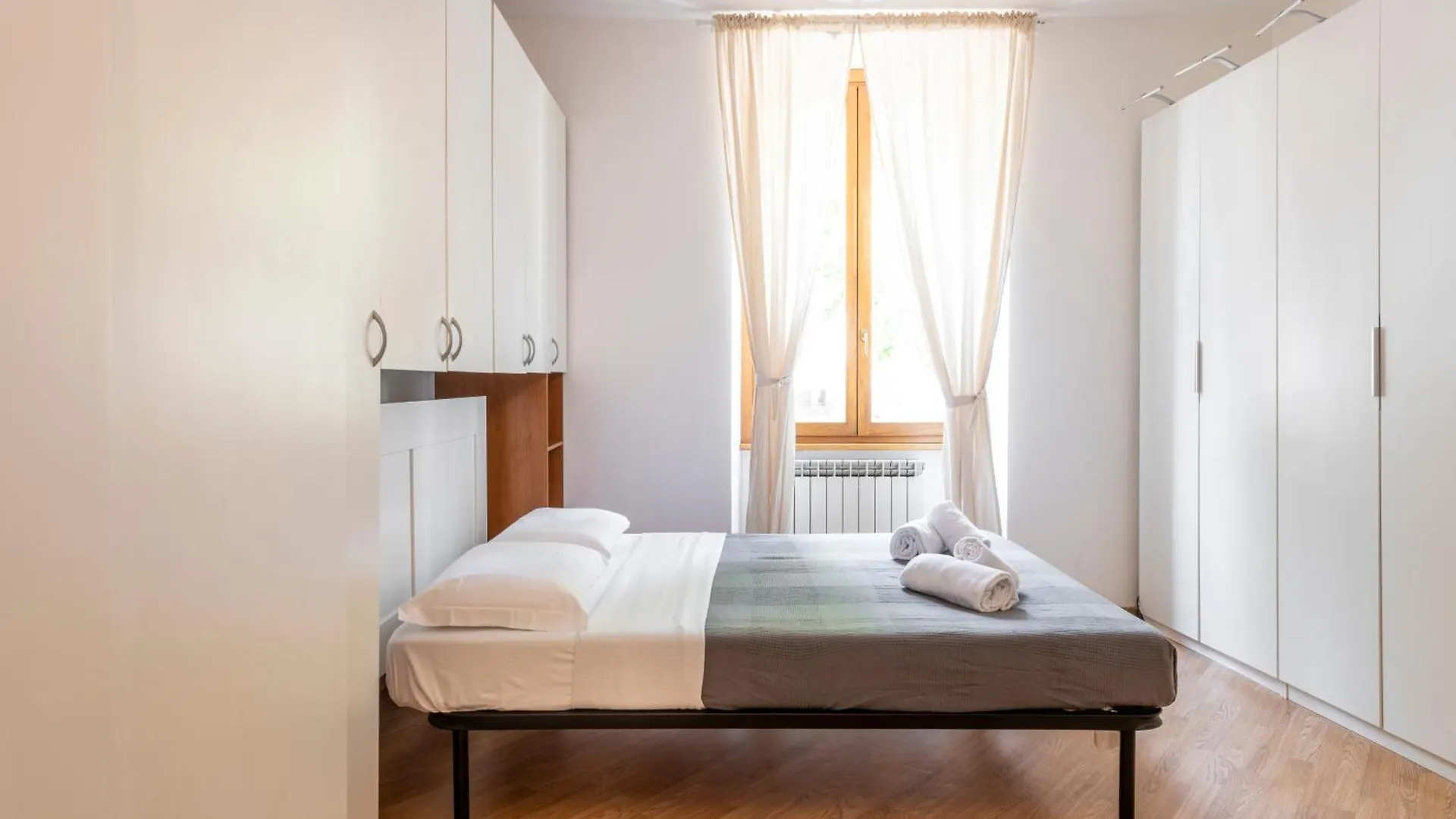 City Center Premuda - B Home Milano Italien