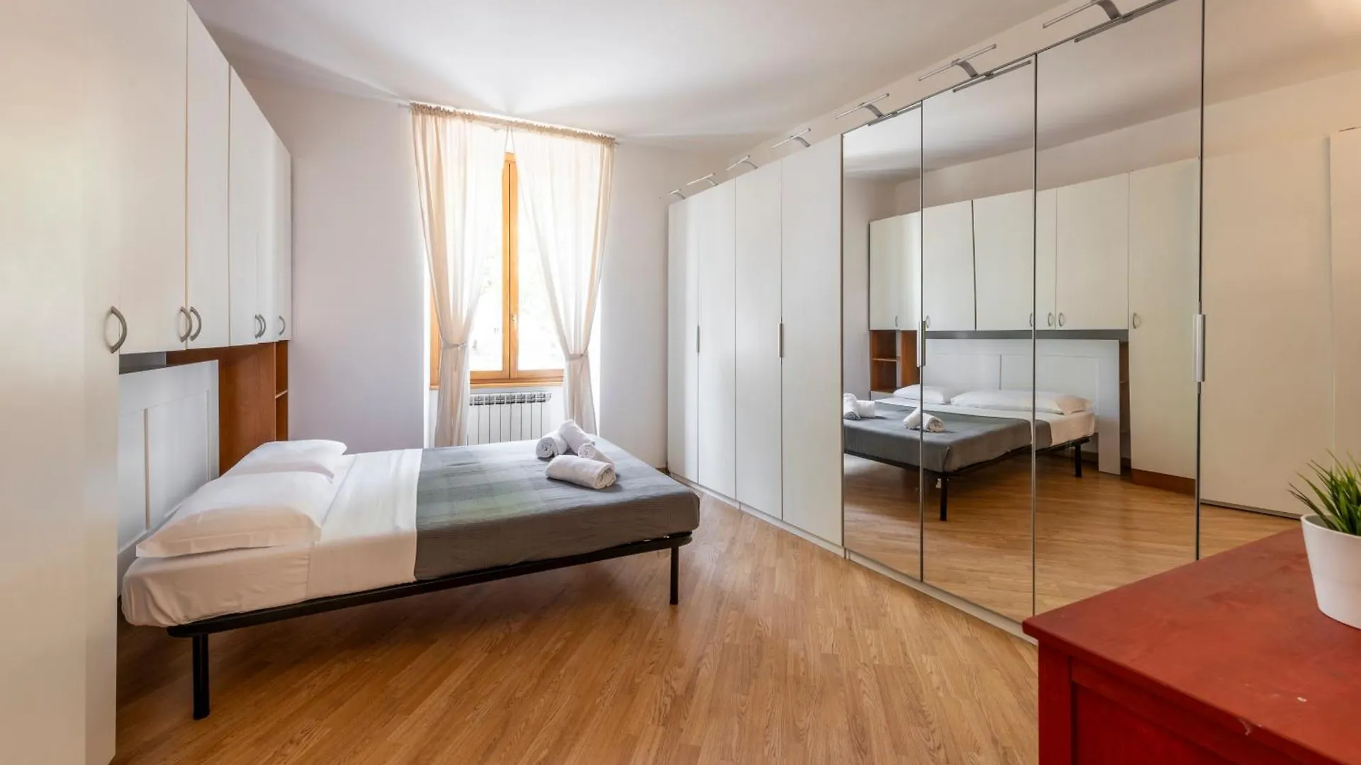 City Center Premuda - B Home Milano Lägenhet